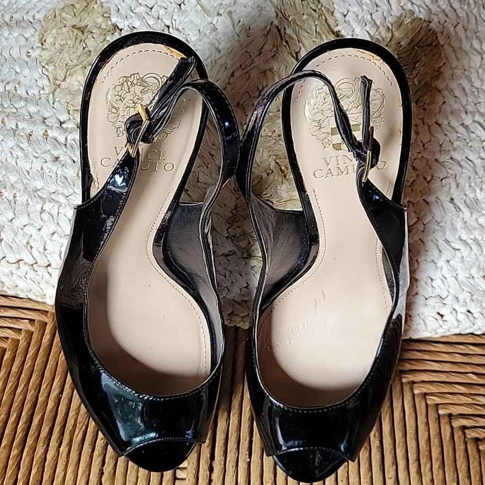 Vince Camuto Lavina black patent leather, platform, stilleto, peep toe heels 9.5